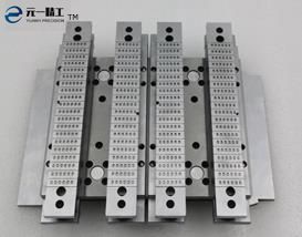 SOT553 runner for plastic die of semiconductor chip